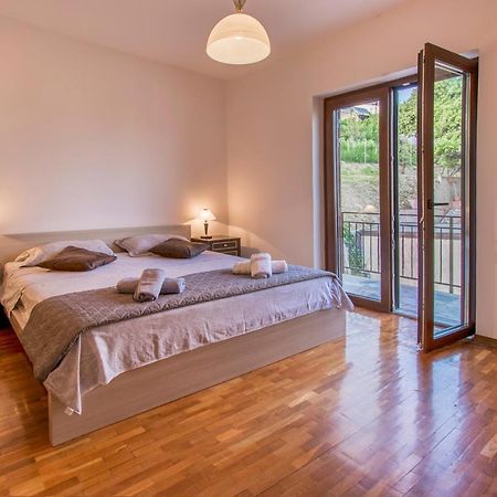 בפורטורוז Apartments Elza מראה חיצוני תמונה