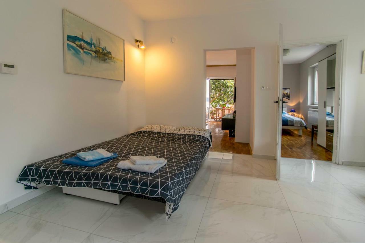 בפורטורוז Apartments Elza מראה חיצוני תמונה