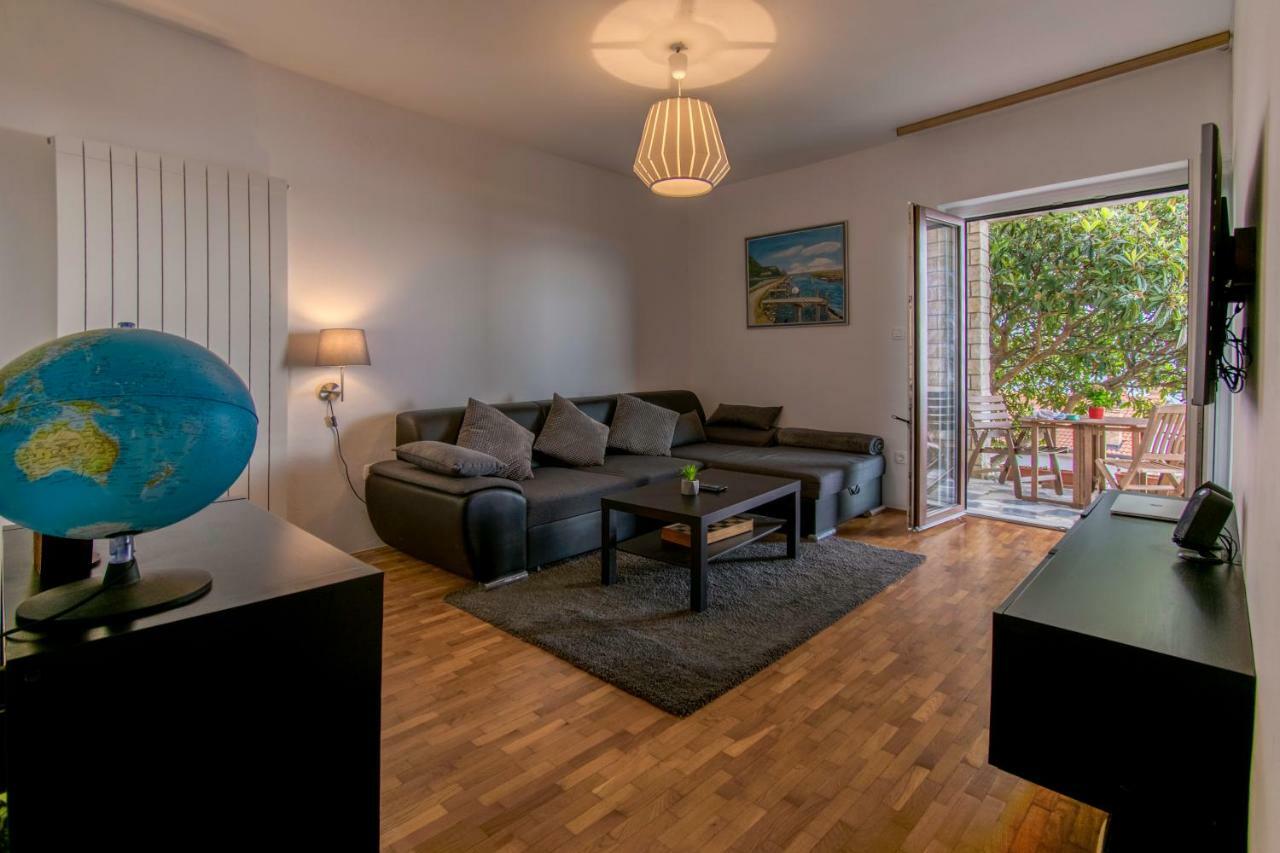 בפורטורוז Apartments Elza מראה חיצוני תמונה