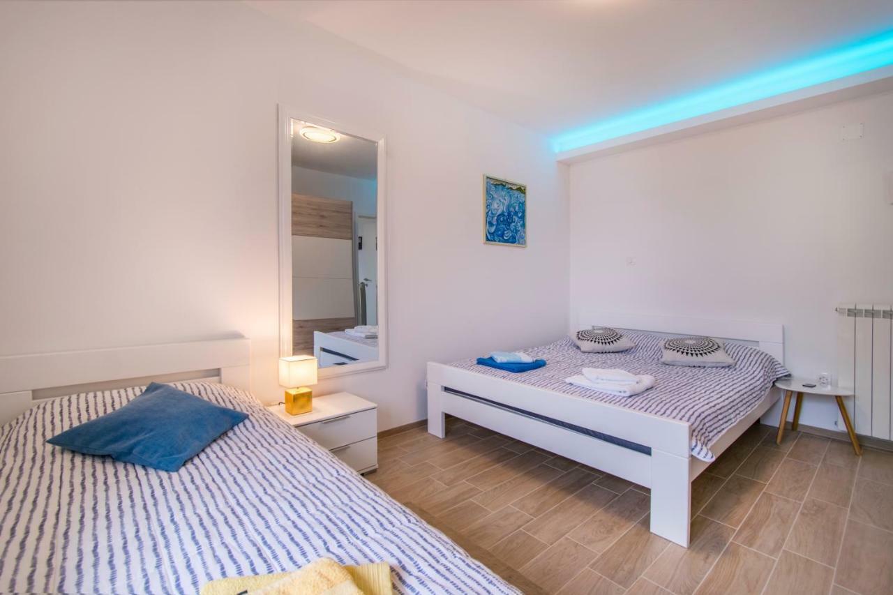 בפורטורוז Apartments Elza מראה חיצוני תמונה
